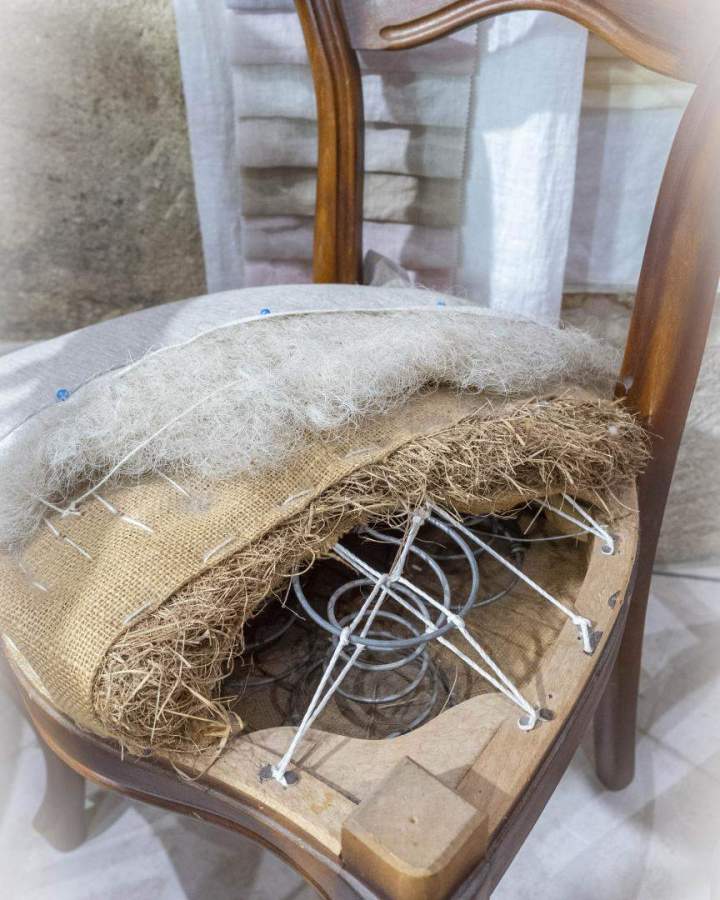 Réfection fauteuil ancien Sommières