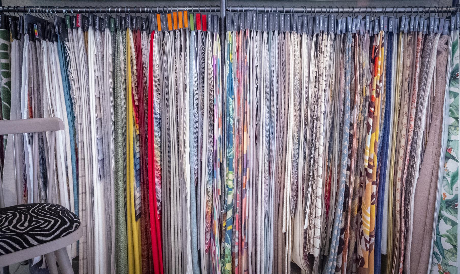 Artisan création rideaux sur mesure Sommières